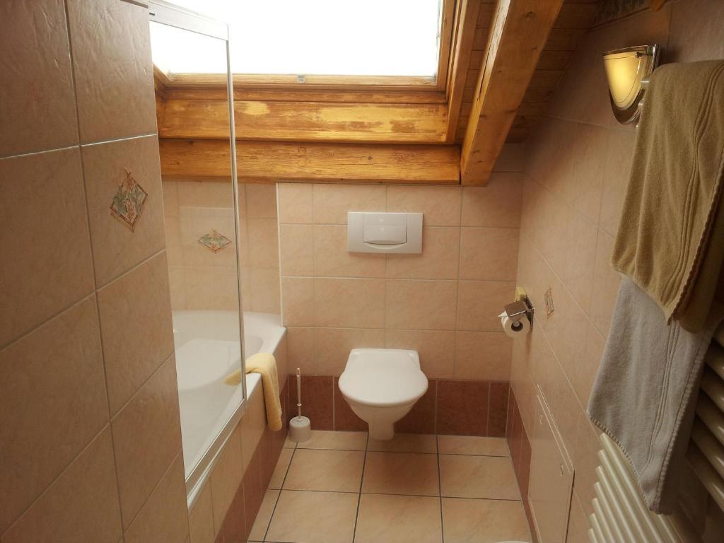 Hotel Dufour Alpin Superior - Adults Only Zermatt Rom bilde